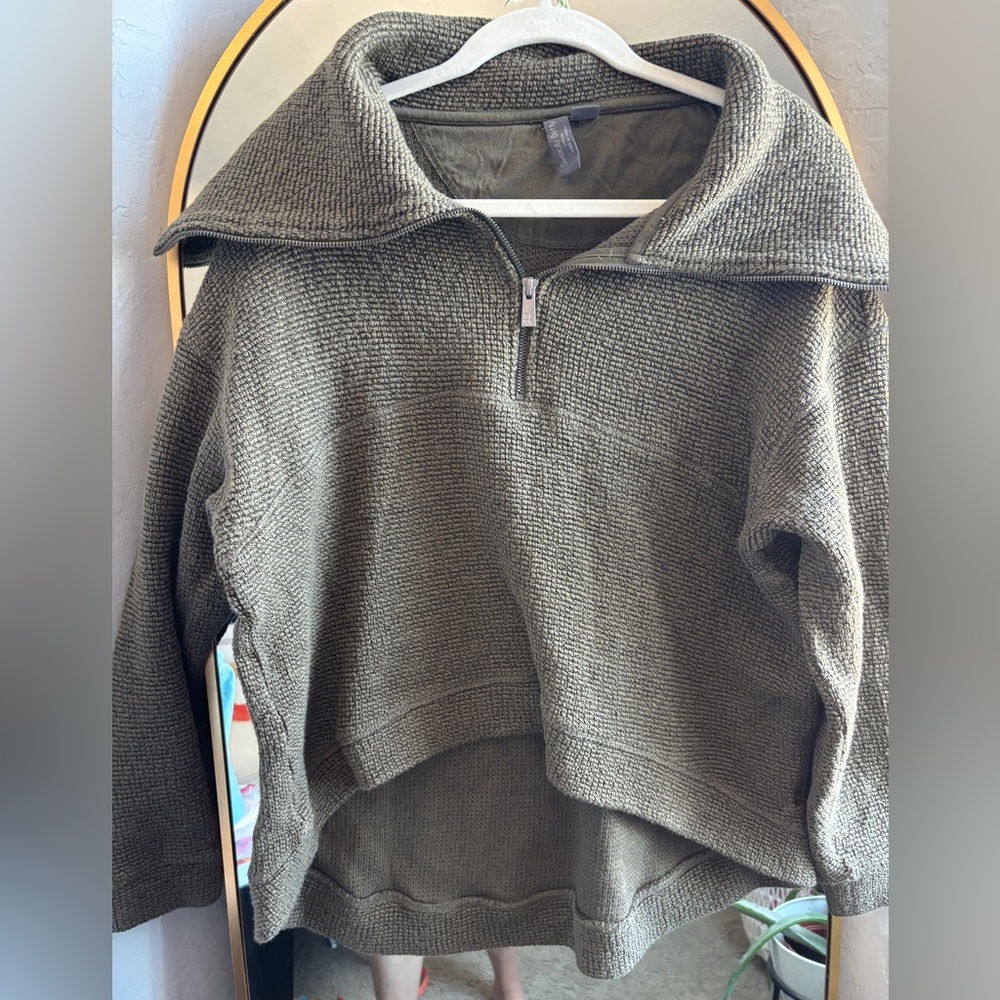 Sweaty Betty Funnel Neck Pullover